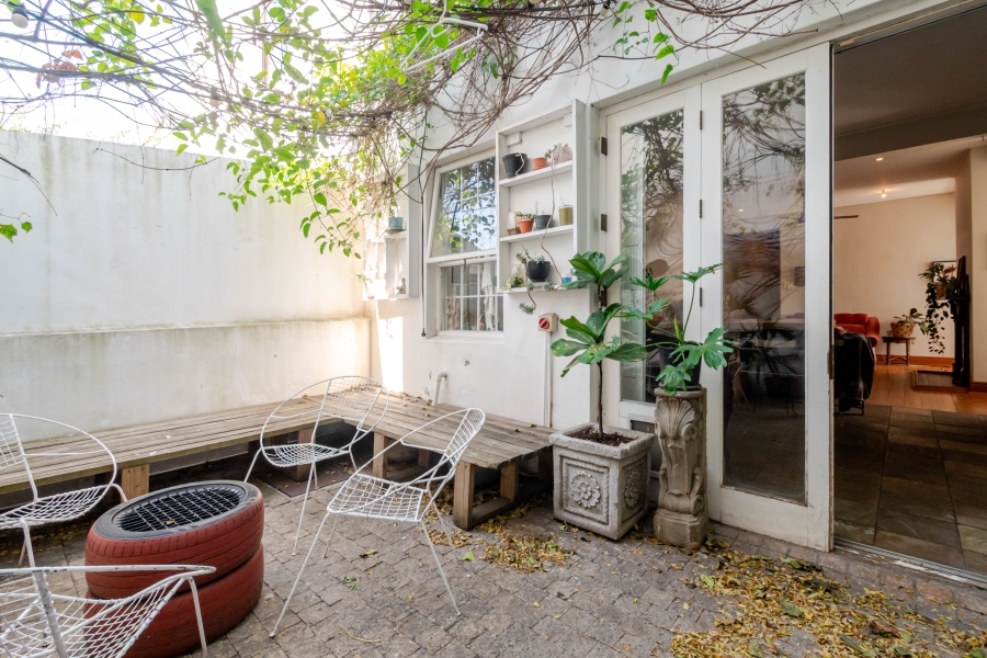 2 Bedroom Property for Sale in Tamboerskloof Western Cape